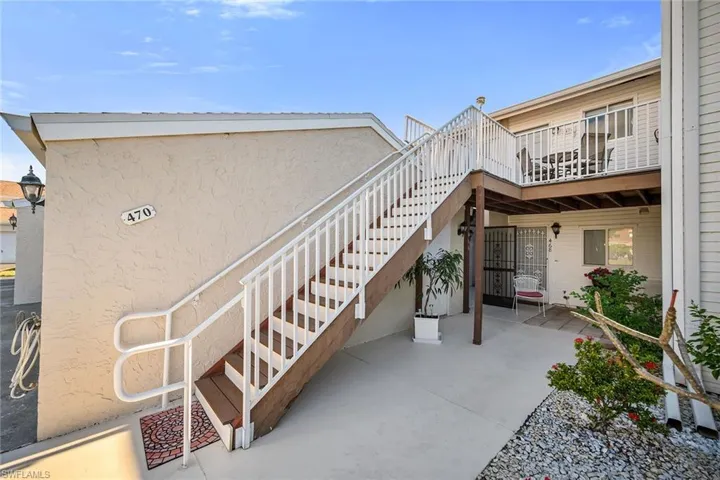 466  Bristle Cone  LN, Naples, FL 34113