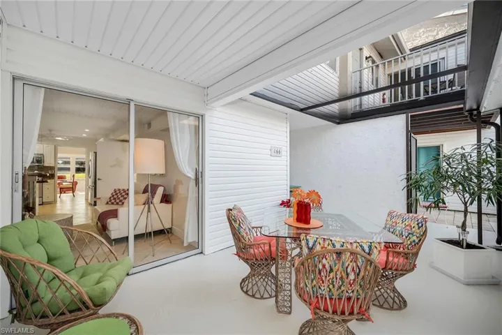 466  Bristle Cone  LN, Naples, FL 34113