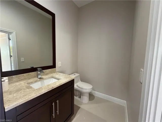 2633 Nw 24th St, Cape Coral, Florida 33993
