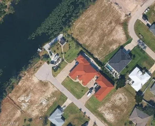 2633 Nw 24th St, Cape Coral, Florida 33993