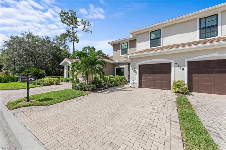 7715  Woodbrook  CIR, Naples, FL 34104