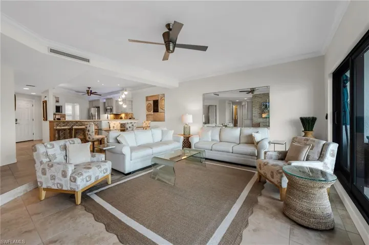504 La Peninsula Blvd 504, Naples, Florida 34113
