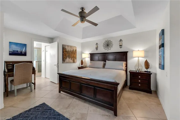 504 La Peninsula Blvd 504, Naples, Florida 34113