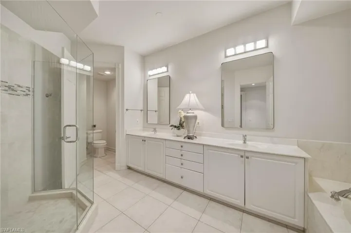 1845 Les Chateaux Blvd 303, Naples, Florida 34109