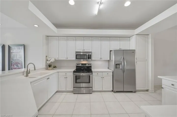 1845 Les Chateaux Blvd 303, Naples, Florida 34109