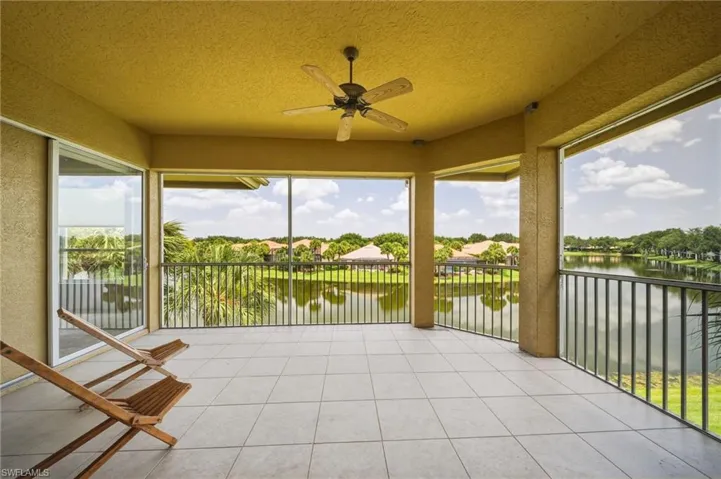 1845 Les Chateaux Blvd 303, Naples, Florida 34109