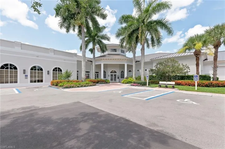 1845 Les Chateaux Blvd 303, Naples, Florida 34109