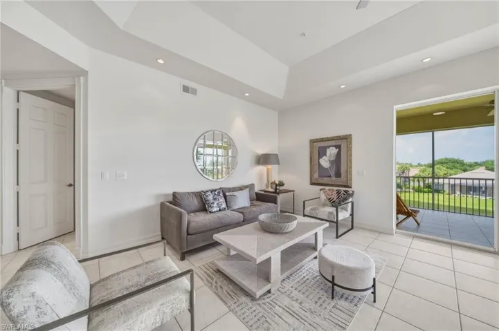 1845 Les Chateaux Blvd 303, Naples, Florida 34109