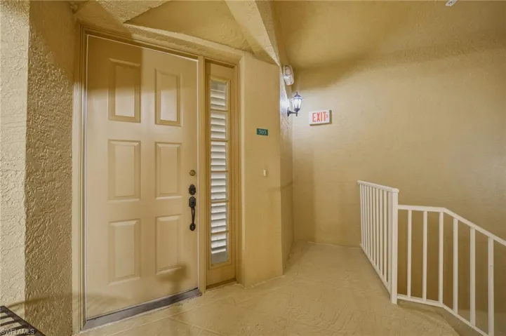 1845 Les Chateaux Blvd 303, Naples, Florida 34109