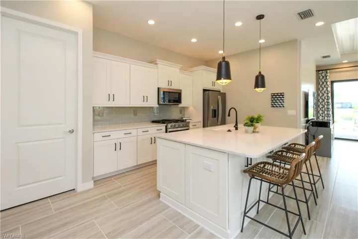 14723  Kingfisher  LOOP, Naples, FL 34120