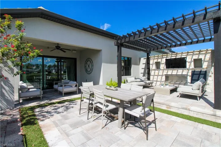 14723  Kingfisher  LOOP, Naples, FL 34120
