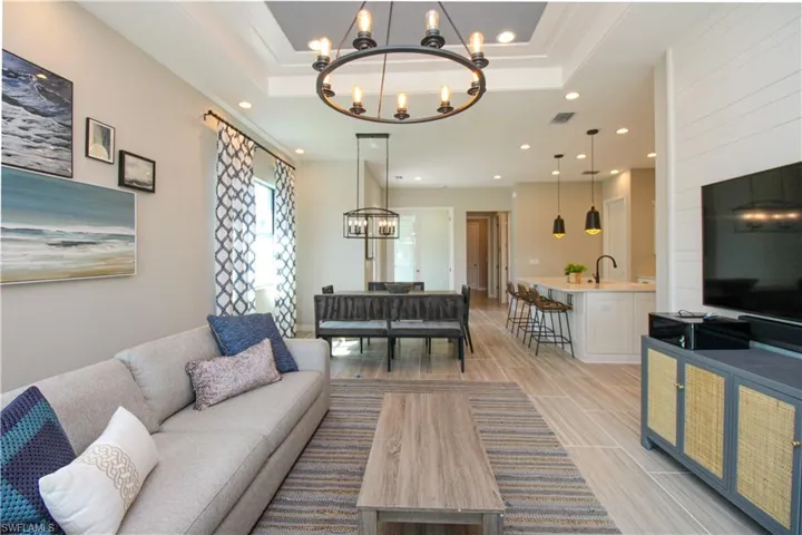 14723  Kingfisher  LOOP, Naples, FL 34120