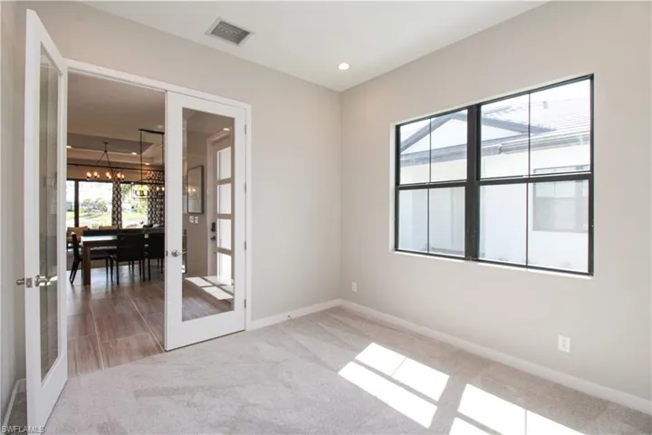 14723  Kingfisher  LOOP, Naples, FL 34120