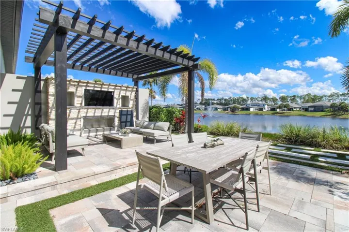 14723  Kingfisher  LOOP, Naples, FL 34120