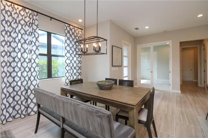 14723  Kingfisher  LOOP, Naples, FL 34120
