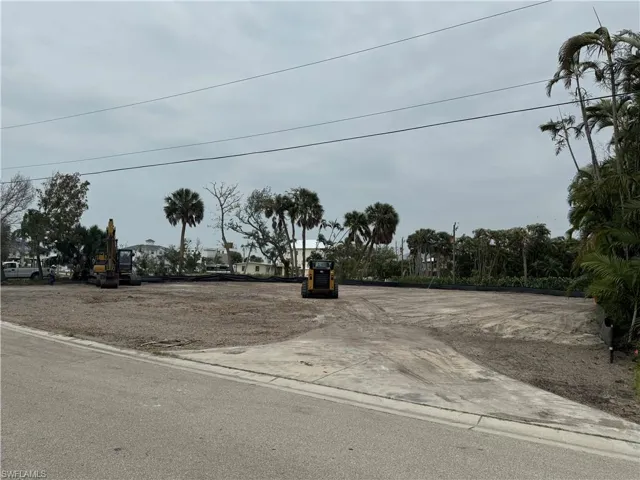 Extra large building lot