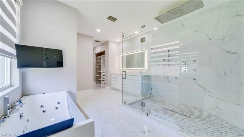 9543 Blue Stone Cir, Fort Myers, Florida 33913