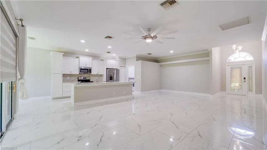 9543 Blue Stone Cir, Fort Myers, Florida 33913