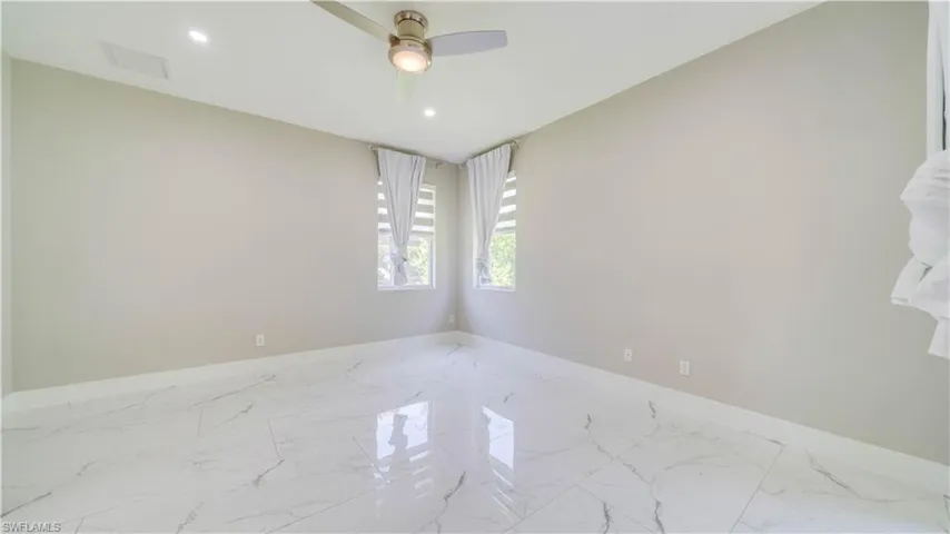 9543 Blue Stone Cir, Fort Myers, Florida 33913