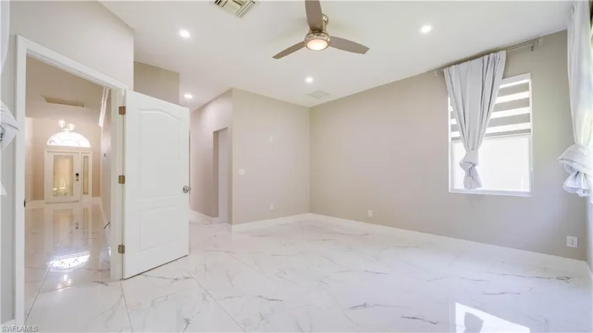 9543 Blue Stone Cir, Fort Myers, Florida 33913