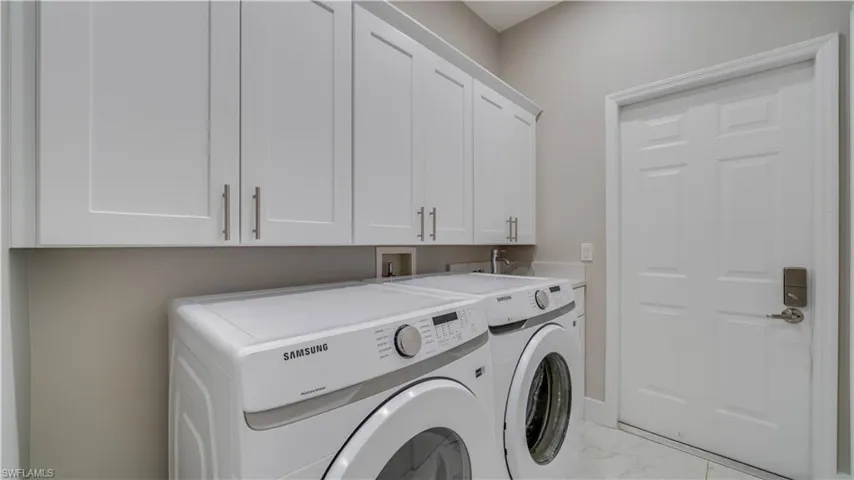 9543 Blue Stone Cir, Fort Myers, Florida 33913