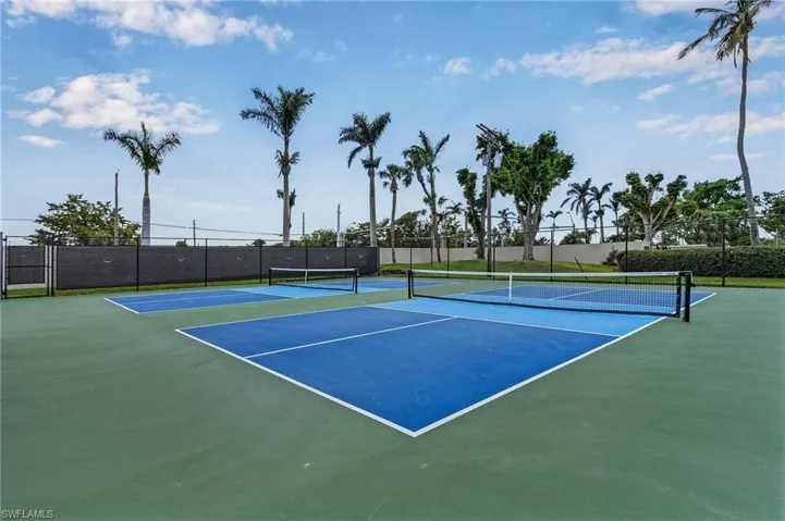 Pickleball Courts