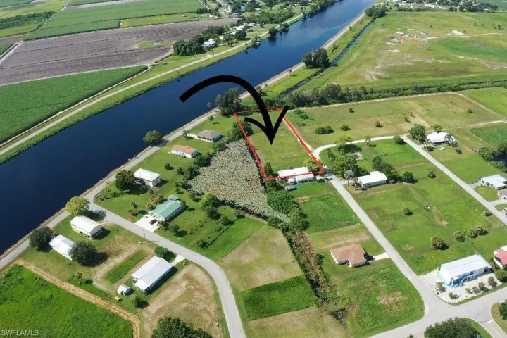 932, Moore Haven, Florida 33471
