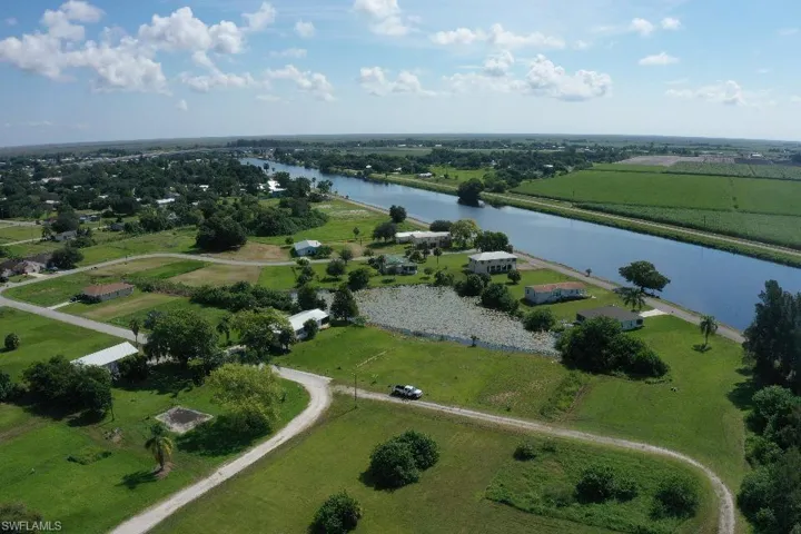 932, Moore Haven, Florida 33471
