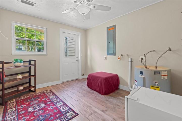 washer & dryer not pictured