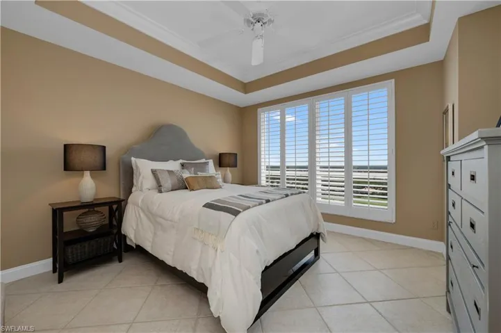 Den used as bedroom