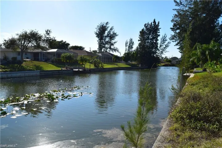 407 Se 16th St, Cape Coral Fl 33990
