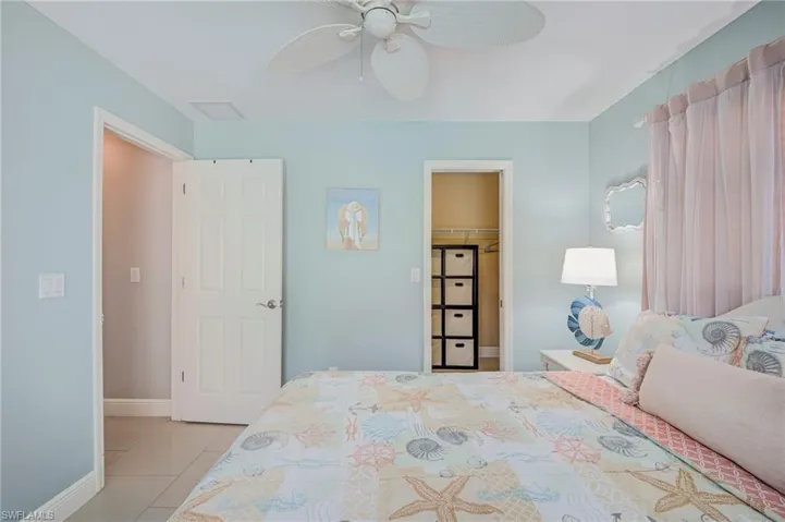 716 Sw 32nd Ct, Cape Coral, Florida 33991
