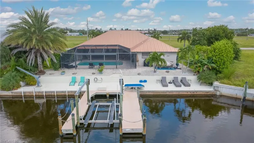 716 Sw 32nd Ct, Cape Coral, Florida 33991