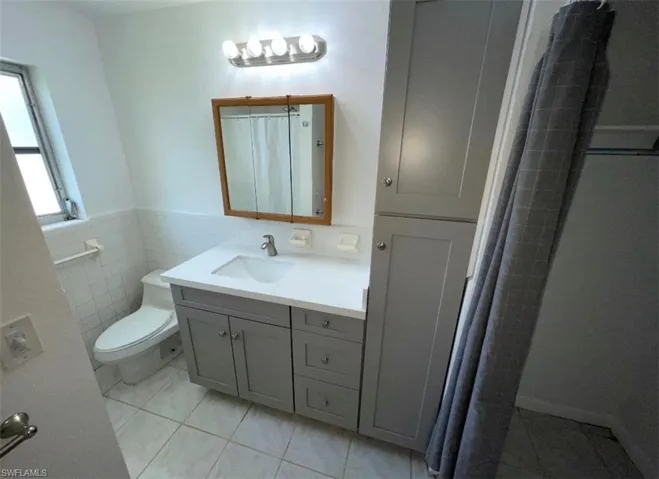 25 Estate Dr, North Fort Myers, Florida 33917
