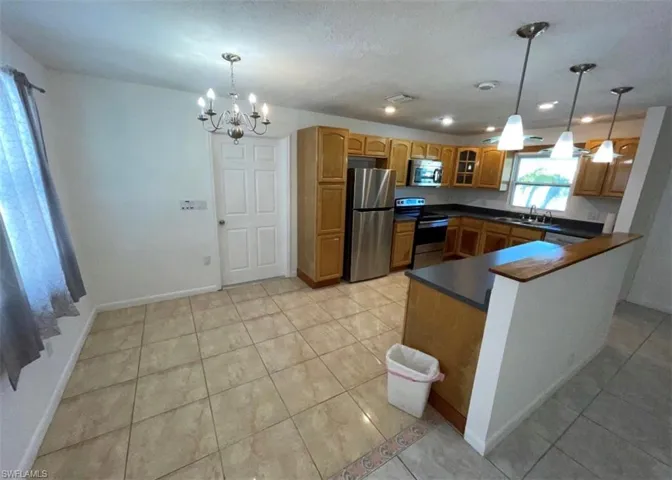 25 Estate Dr, North Fort Myers, Florida 33917