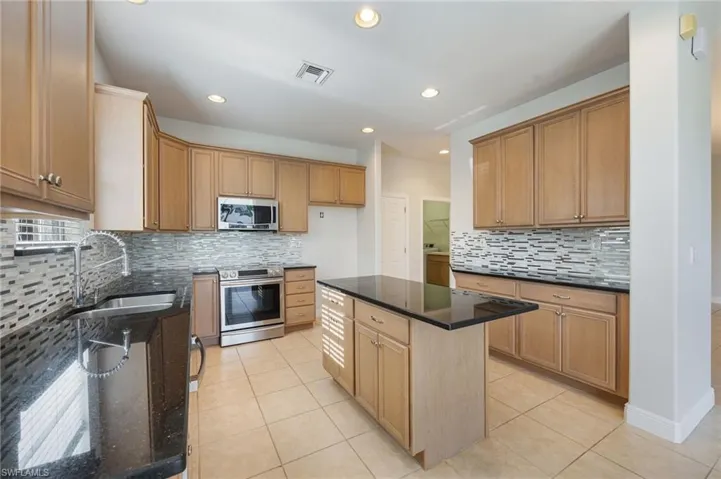 12823 Carrington Cir 4, Naples, Florida 34105