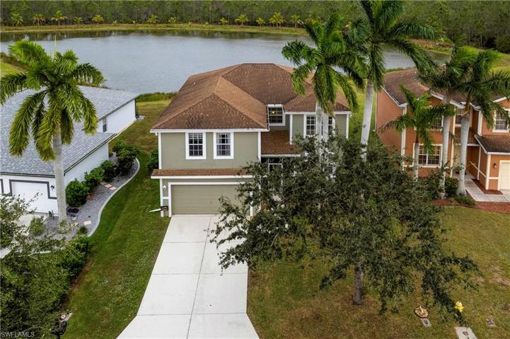 LAKEFRONT POOL HOME