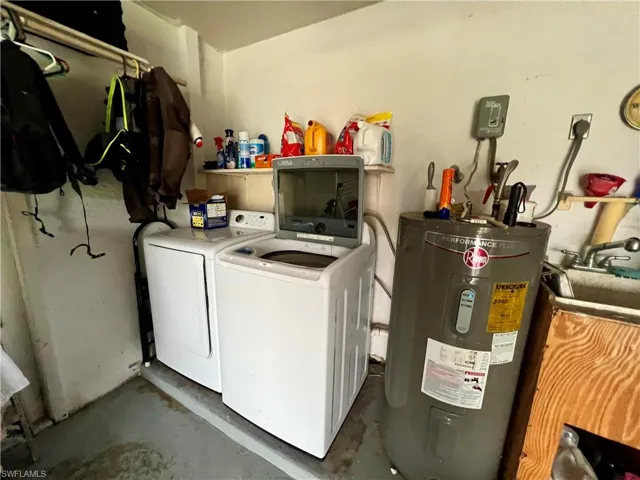 130 Brookside St, Lehigh Acres Fl 33936