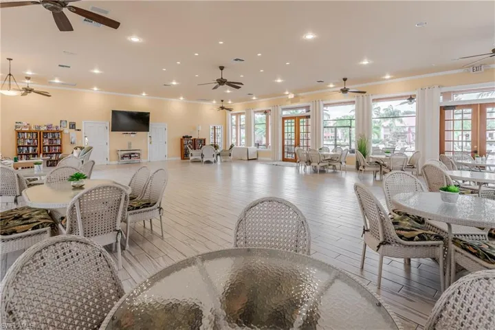 6760 Beach Resort Dr 5, Naples, Florida 34114
