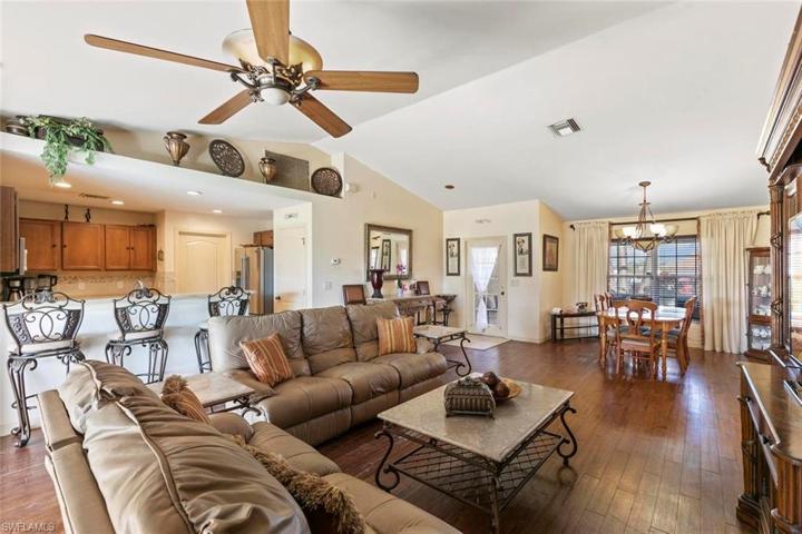 1028 NE 15th  ST, Cape Coral, FL 33909