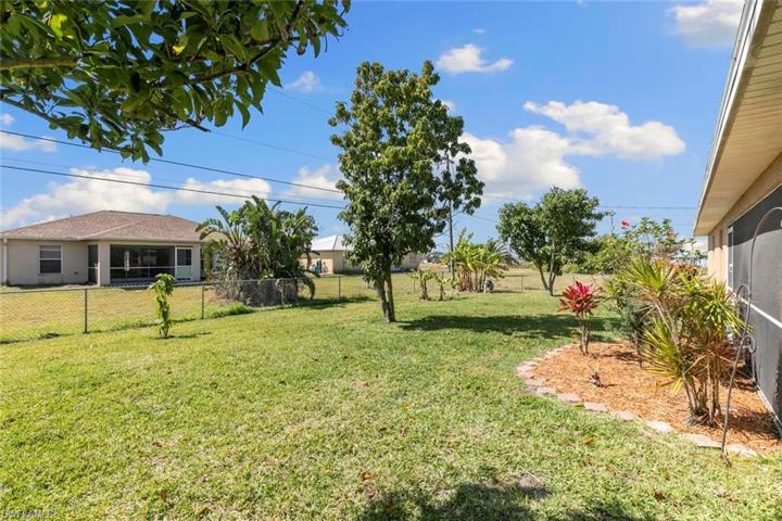 1028 NE 15th  ST, Cape Coral, FL 33909