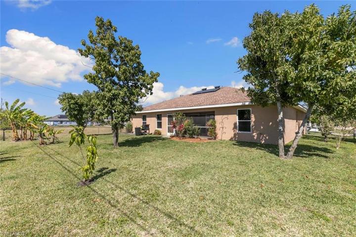 1028 NE 15th  ST, Cape Coral, FL 33909