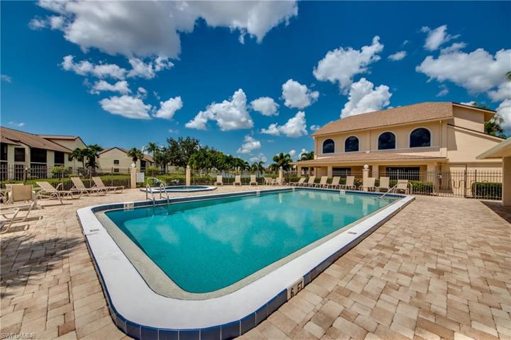 Pool & Clubhouse
