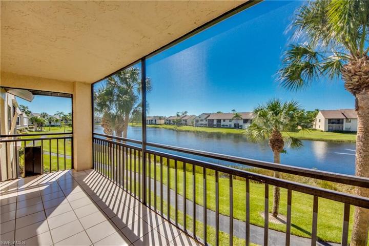 Large Screened Lanai with Long Lake and Fountain Views