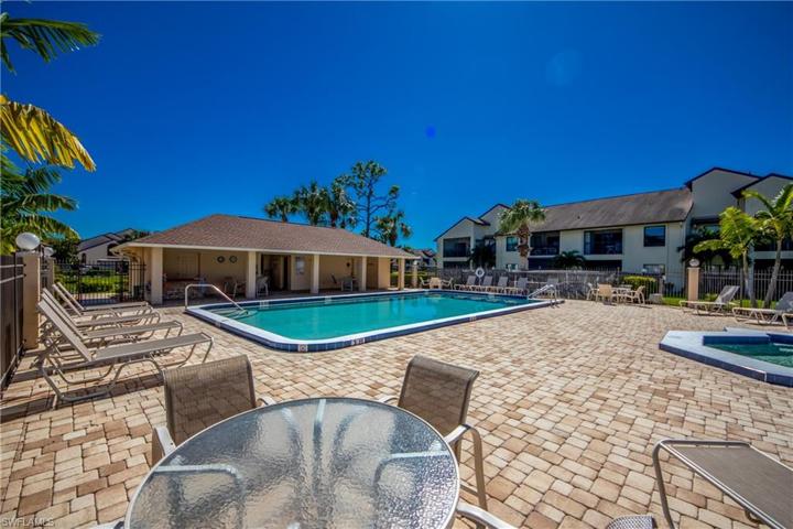 Pool & Spa