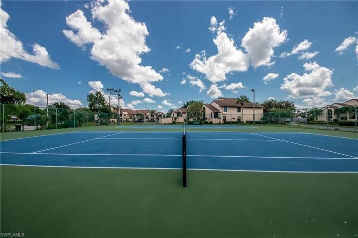 Tennis & Pickle Ball Courts