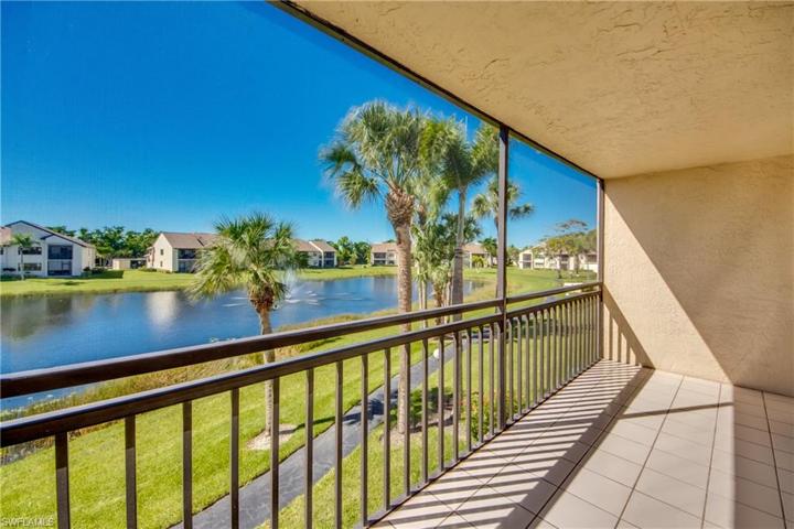 Large Screened Lanai with Long Lake and Fountain Views