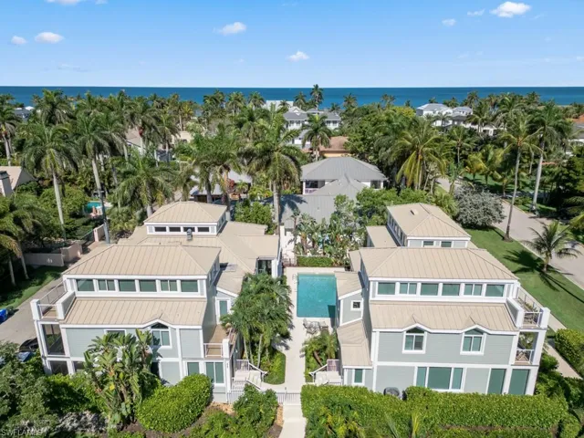 Front of Windward Cay