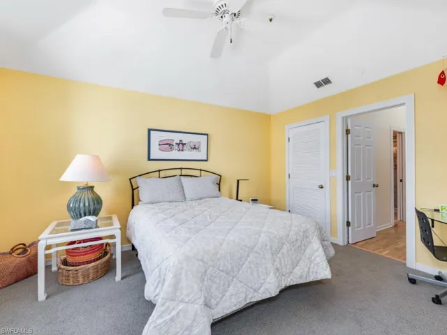 Upstairs guest bedroom
