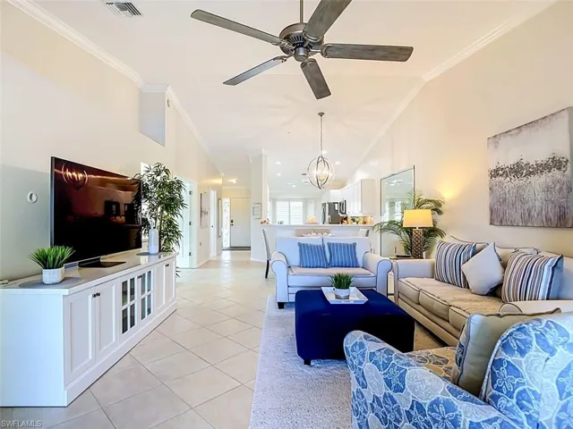 10508 Washingtonia Palm Way 4526, Fort Myers, Florida 33966